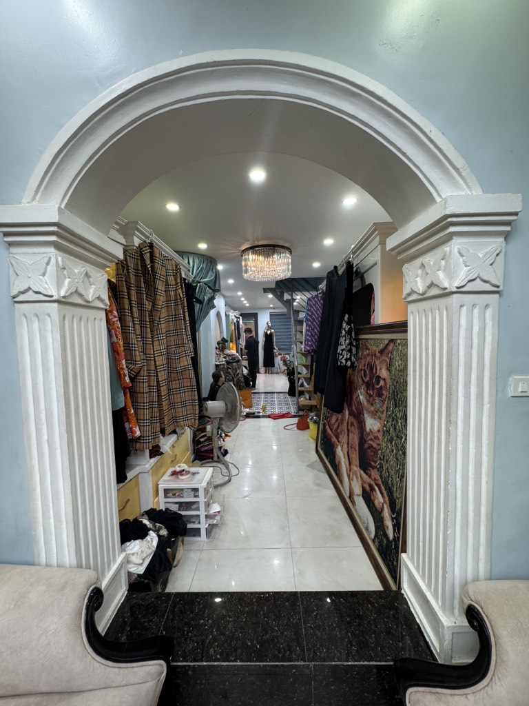 Bán nhà Nguyễn Khuyến - diện tích 32,9m2 3 tầng - Khu trung tâm nhiều tiện ích - giá 5,5 tỷ