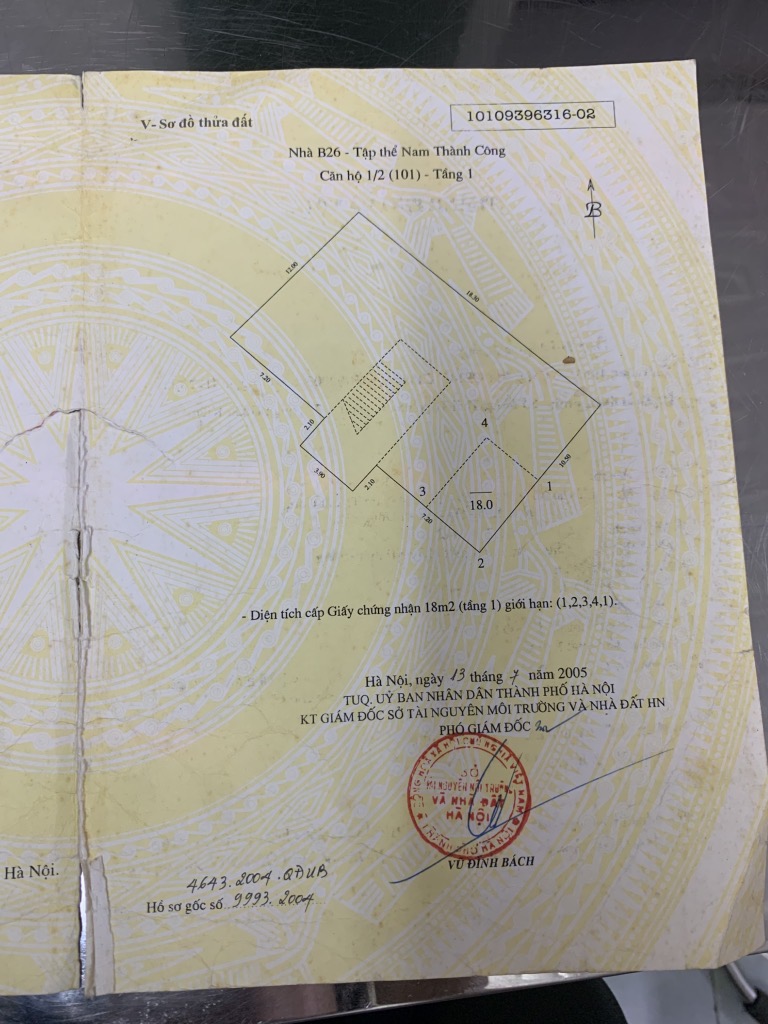Bán nhà Nguyên Hồng - diện tích 40m2 1 tầng - Ô tô tránh vỉa hè - giá 5,7 tỷ