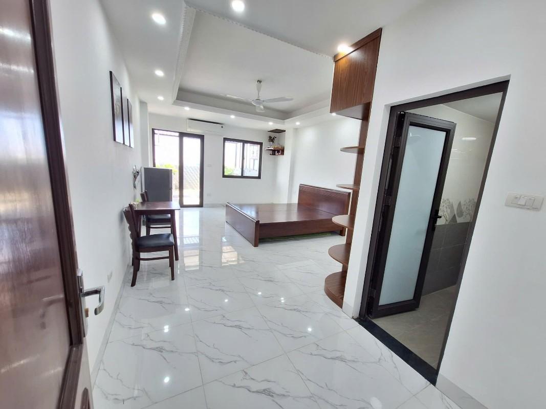 Bán nhà Nguyễn Chính - diện tích 84m2 8 tầng - Ô TÔ - giá 22 tỷ