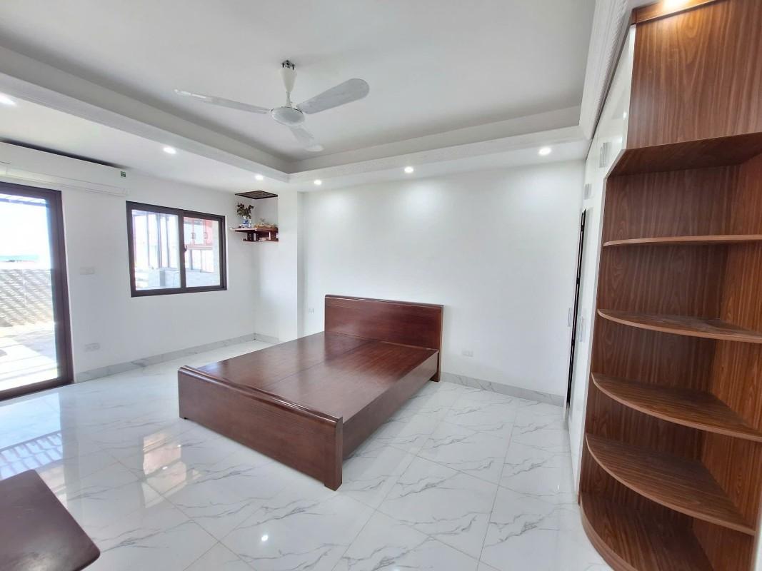 Bán nhà Nguyễn Chính - diện tích 84m2 8 tầng - Ô TÔ - giá 22 tỷ