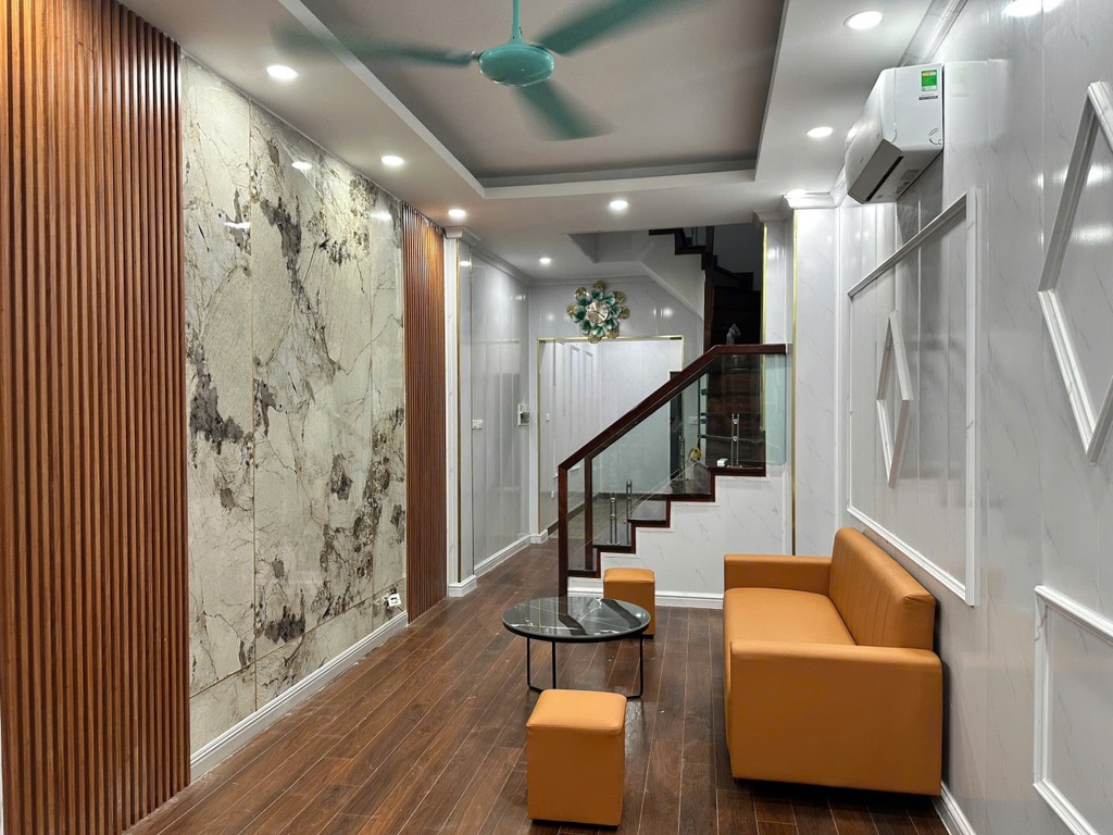 Bán nhà Nguyễn Ngọc Nại - diện tích 52.4m2 3 tầng - Ô tô 5 tạ lùi cửa - giá 16,15 tỷ