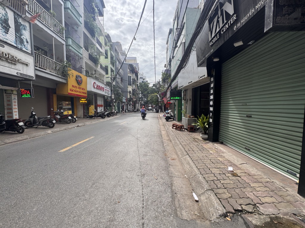 Bán nhà Nguyễn Ngọc Nại - diện tích 52.4m2 3 tầng - Ô tô 5 tạ lùi cửa - giá 16,15 tỷ