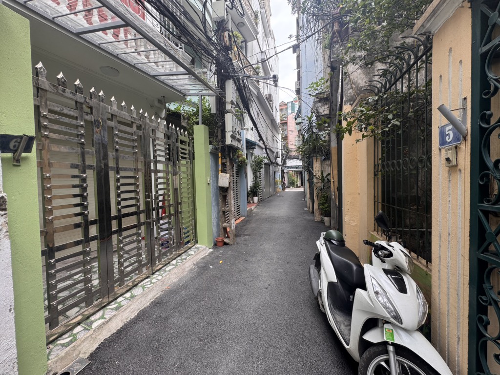 Bán nhà Nguyễn Ngọc Nại - diện tích 52.4m2 3 tầng - Ô tô 5 tạ lùi cửa - giá 16,15 tỷ