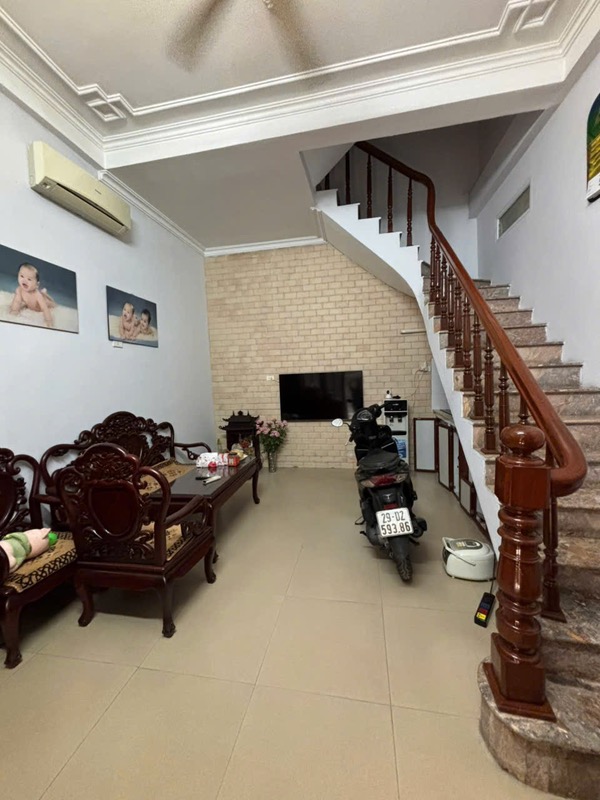 Bán nhà  Bạch Đằng - 20m2 4 tầng - lô góc, ngõ thẳng gần phố - giá 3,8 tỷ