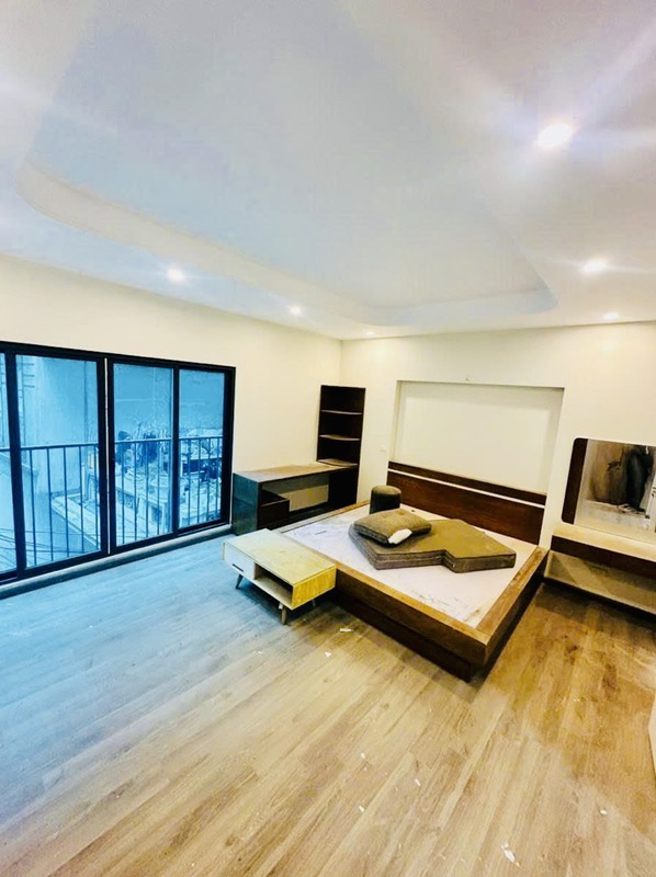 Bán nhà Quan Nhân - 31m2 5 tầng - lô góc 2 thoáng - ngõ 3 gác tránh - giá 7,35 tỷ