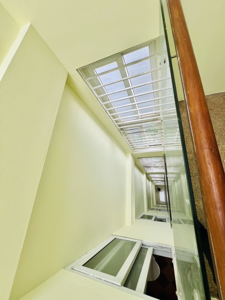 Bán nhà Khương Trung - diện tích 48m2 6 tầng - ô tô đỗ cửa - giá 7,8 tỷ