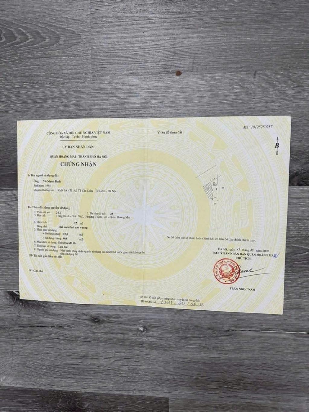 Bán nhà Giải Phóng - diện tích 22m2 3 tầng - Ô TÔ TRÁNH - giá 3,9 tỷ