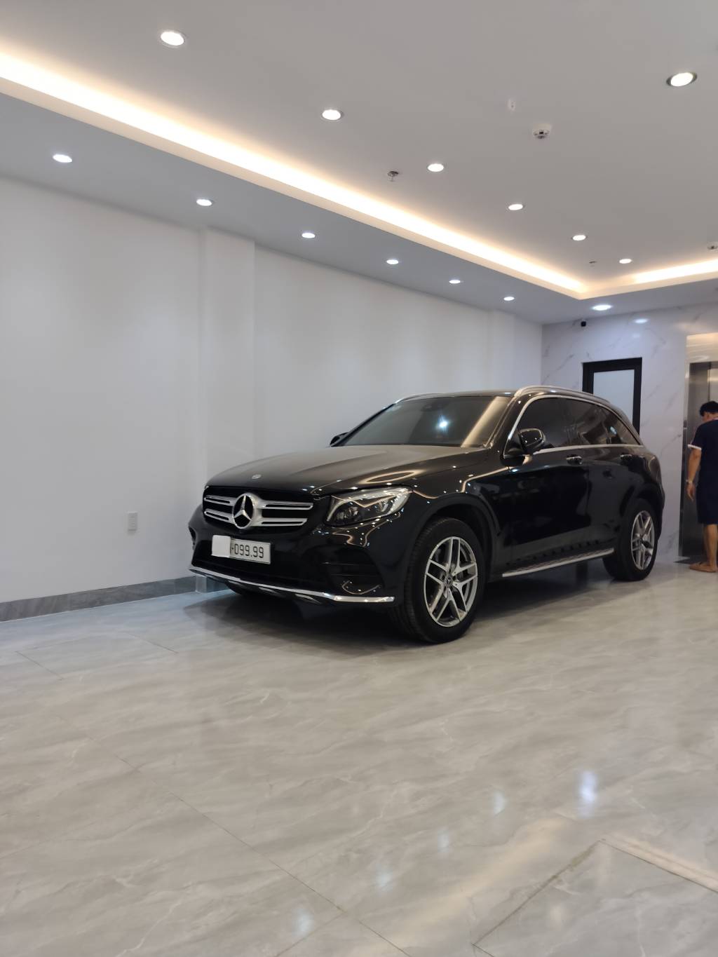 Bán nhà Kim Giang - diện tích 65m2 7 tầng - Ô TÔ VÀO NHÀ - giá 22,8 tỷ