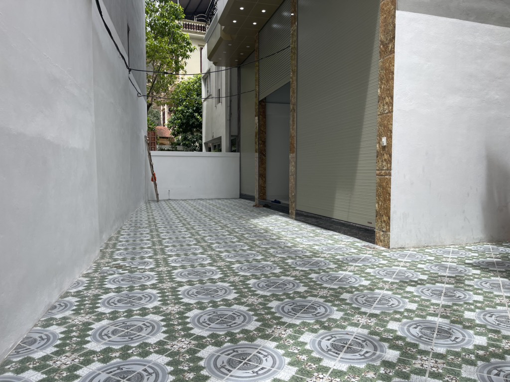 Bán nhà Định Công Thượng - diện tích 50m2 7 tầng - Ô TÔ ĐỖ CỬA - giá 14,6 tỷ