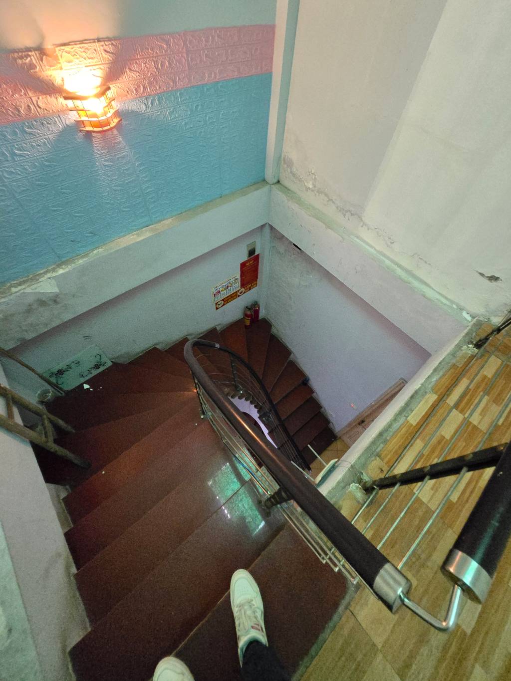 Bán nhà Minh Khai - diện tích 68m2 4 tầng - Ô tô lý thuyết - giá 16,5 tỷ