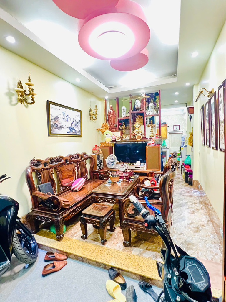 Bán nhà Nguyễn Trãi - diện tích 33m2 4 tầng - Nhà dân xây chắc chắn - giá 8,5 tỷ