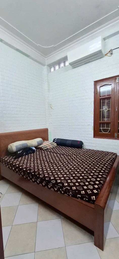 Bán nhà Nguyễn Trãi - diện tích 33m2 4 tầng - Nhà dân xây chắc chắn - giá 8,5 tỷ