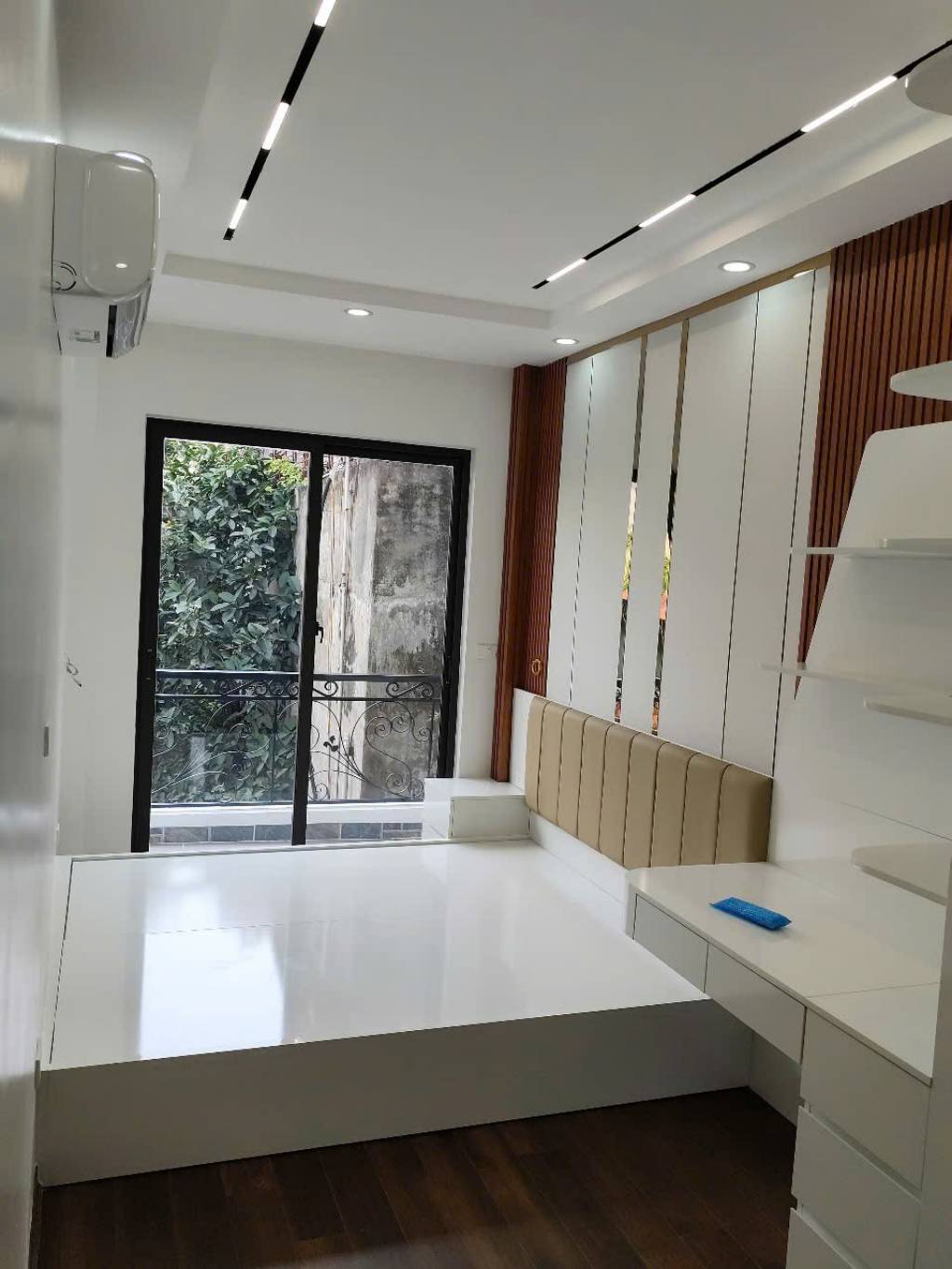 Bán nhà Đại La - Bạch Mai - Trường Chinh - 25m2 4 tầng - gần phố, tiện ích bạt ngàn - giá 5,38 tỷ