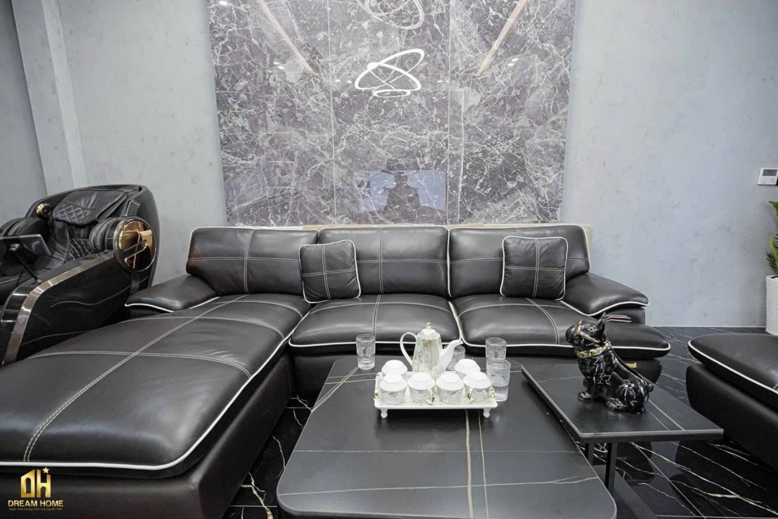 Bán nhà Nguyễn Chính - diện tích 40m2 6 tầng - Phân lô, gara ô tô, view hồ thoáng mát - giá 10,2 tỷ