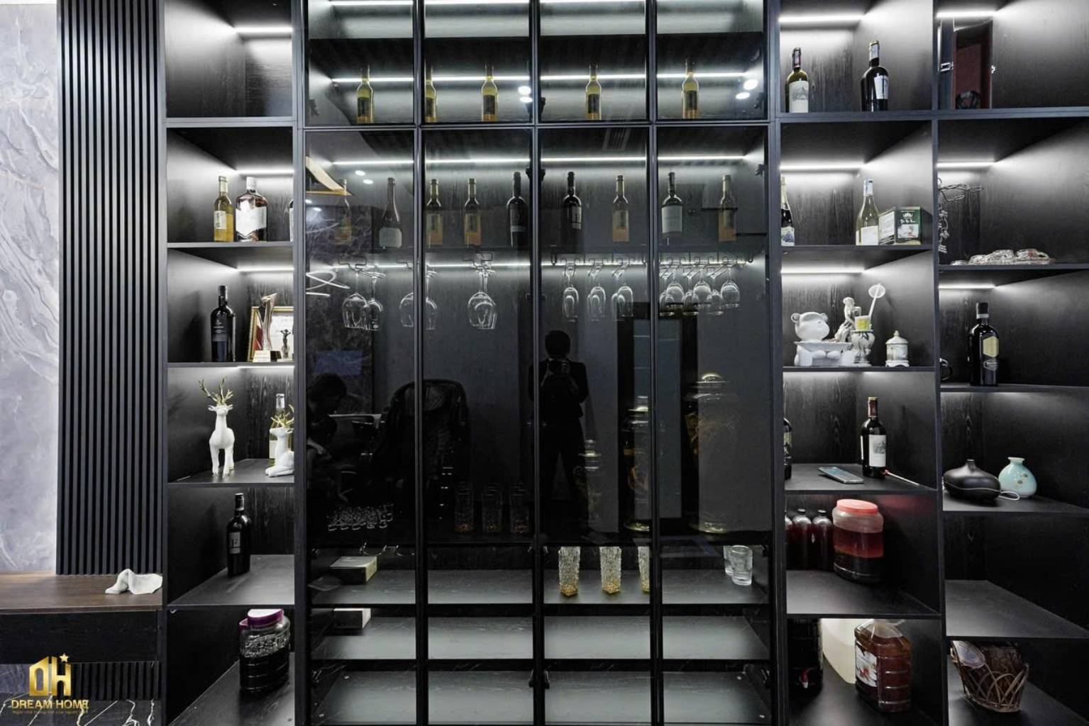 Bán nhà Nguyễn Chính - diện tích 40m2 6 tầng - Phân lô, gara ô tô, view hồ thoáng mát - giá 10,2 tỷ