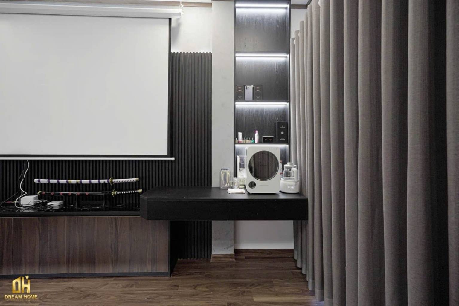 Bán nhà Nguyễn Chính - diện tích 40m2 6 tầng - Phân lô, gara ô tô, view hồ thoáng mát - giá 10,2 tỷ