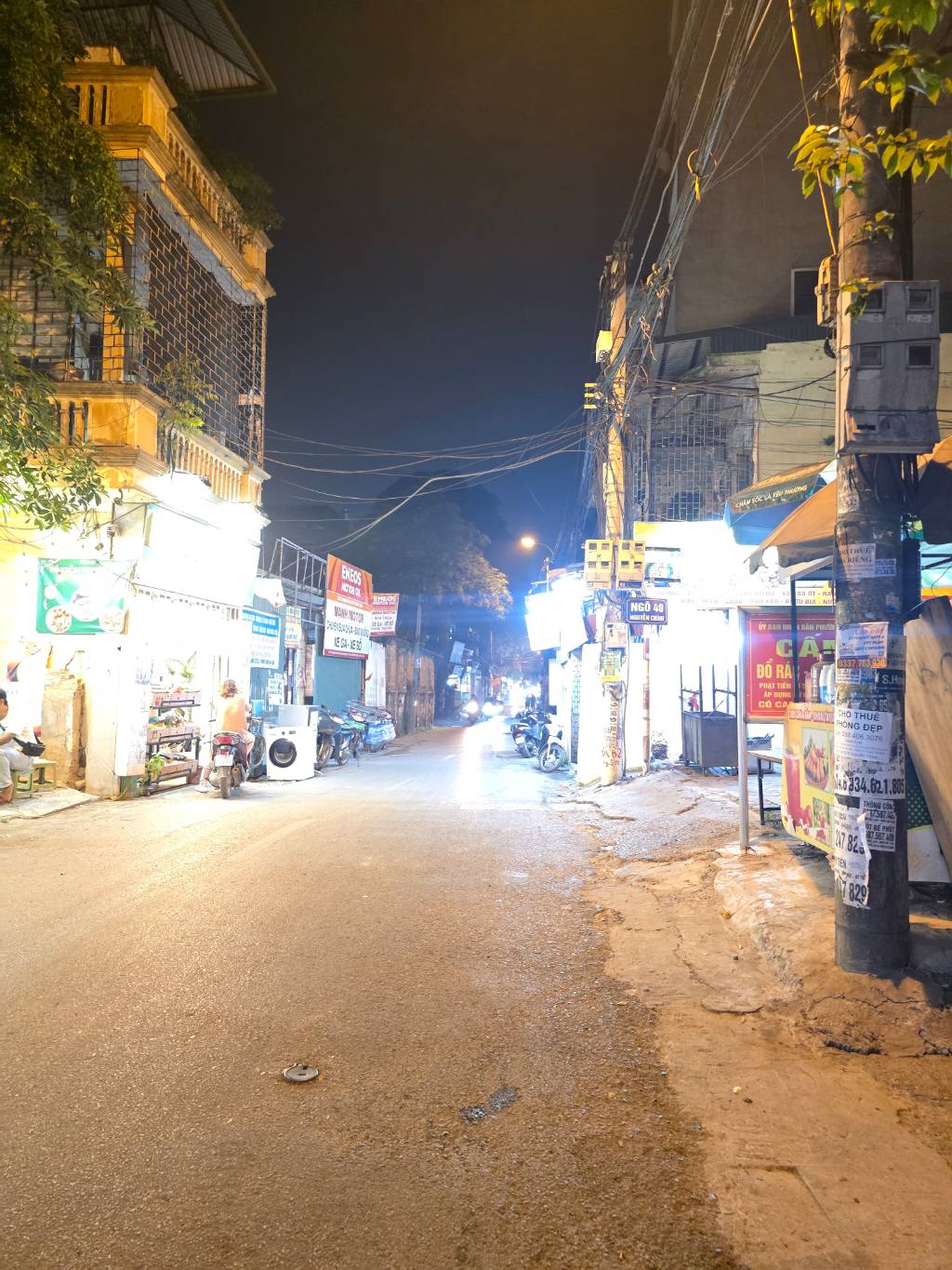 Bán nhà Nguyễn Chính - diện tích 40m2 6 tầng - Phân lô, gara ô tô, view hồ thoáng mát - giá 10,2 tỷ