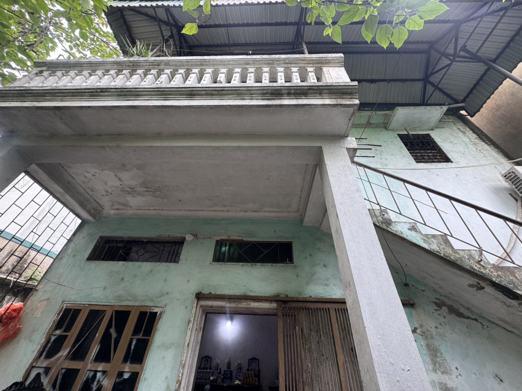 Bán nhà Nguyễn Khoái - diện tích 80.5m2 2 tầng - ô tô tránh - giá 12,5 tỷ