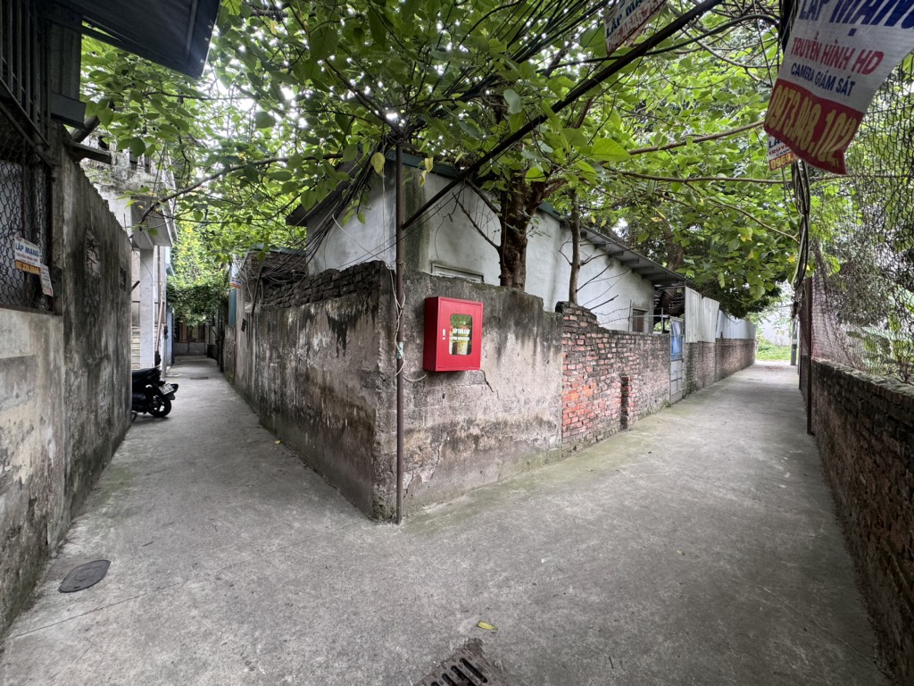 Bán nhà Nguyễn Khoái - diện tích 80.5m2 2 tầng - ô tô tránh - giá 12,5 tỷ