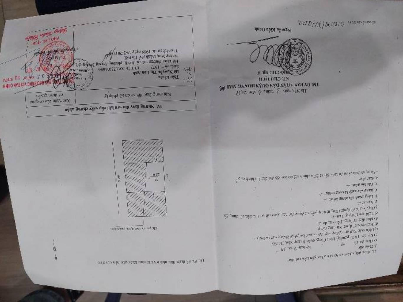 Bán nhà Trịnh Đình Cửu - diện tích 22m2 3 tầng - Mặt tiền 5,5m - giá 9,5 tỷ