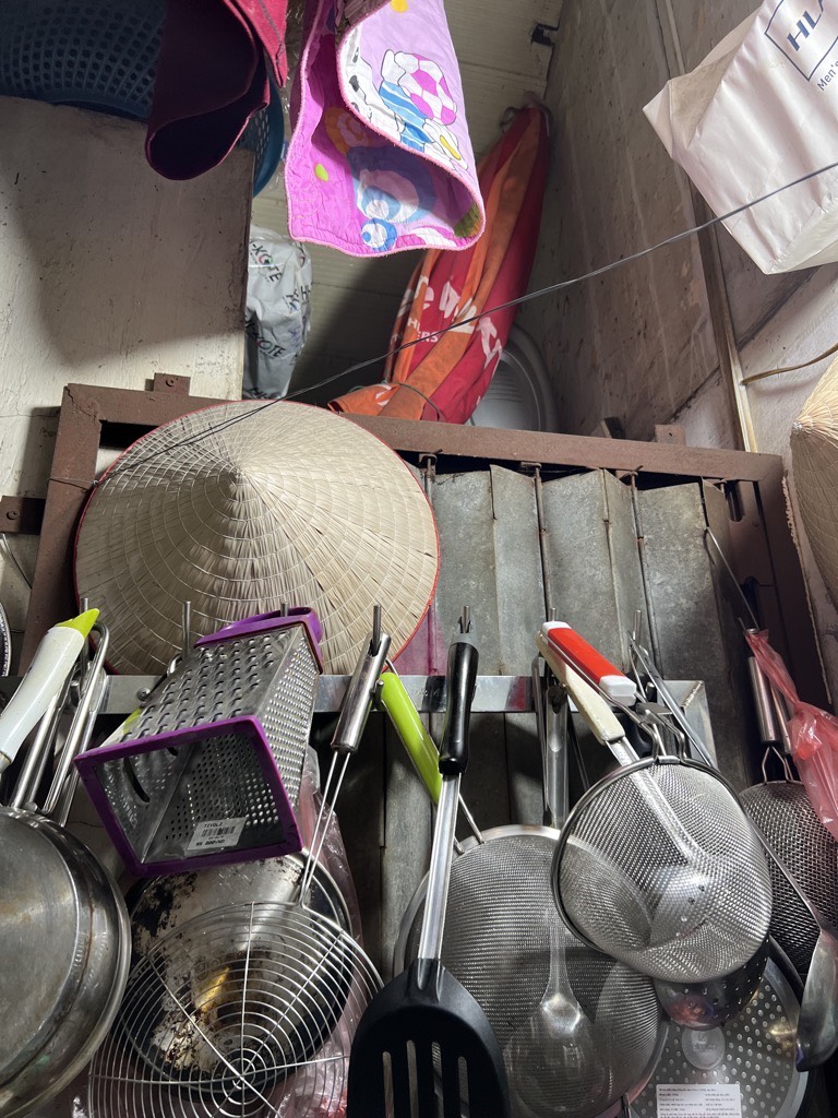 Bán nhà Lê Văn Hưu - diện tích 17m2 1 tầng - Mặt phố hiếm nhà bán - giá 13,5 tỷ