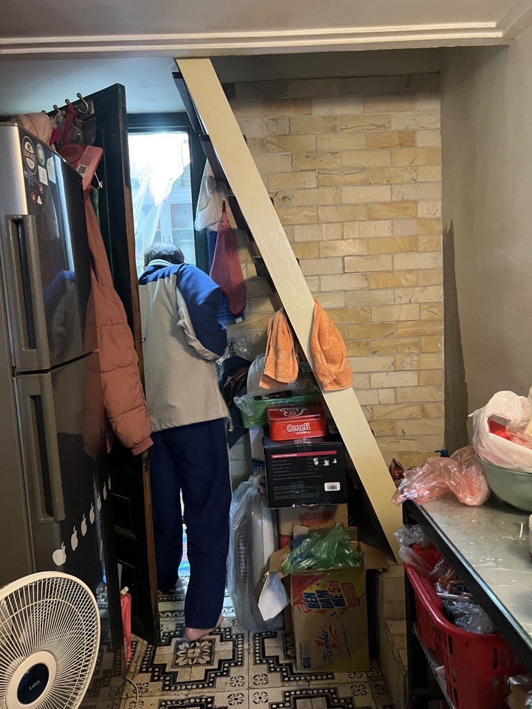 Bán nhà Lê Văn Hưu - diện tích 17m2 1 tầng - Mặt phố hiếm nhà bán - giá 13,5 tỷ