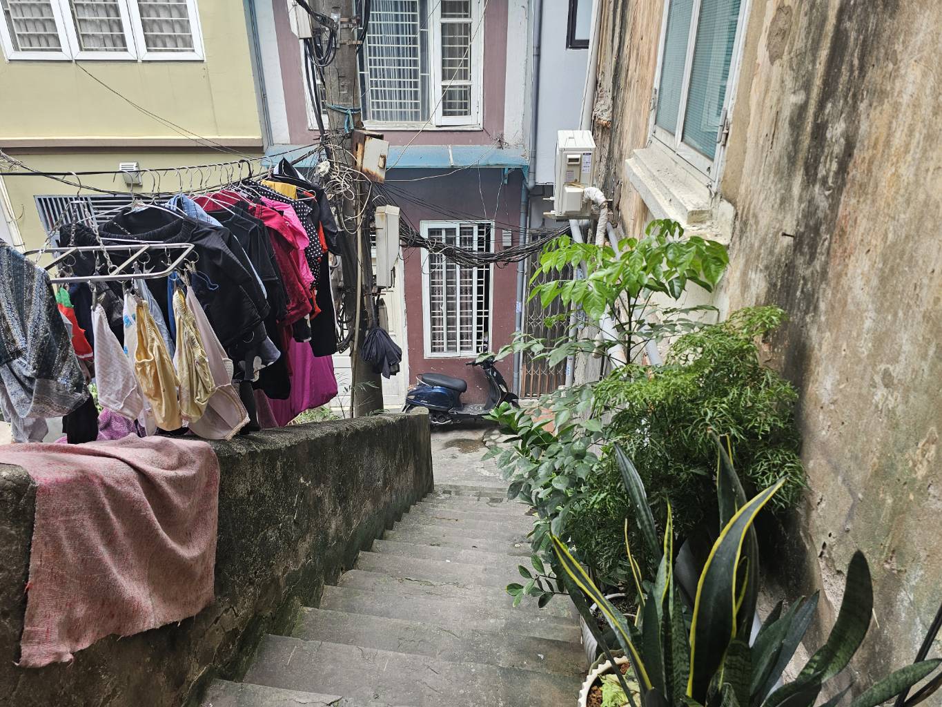 Bán nhà Lê Quý Đôn - diện tích 25m2 2 tầng - Sổ đỏ chính chủ - giá 2,45 tỷ