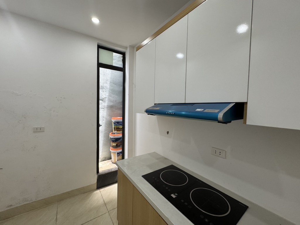Bán nhà Trần Khát Chân - Lò Đúc - Phố Huế - Bạch Mai - 33.5m2 5 tầng - Nhỉnh 6 tỷ, 20m ô tô đỗ