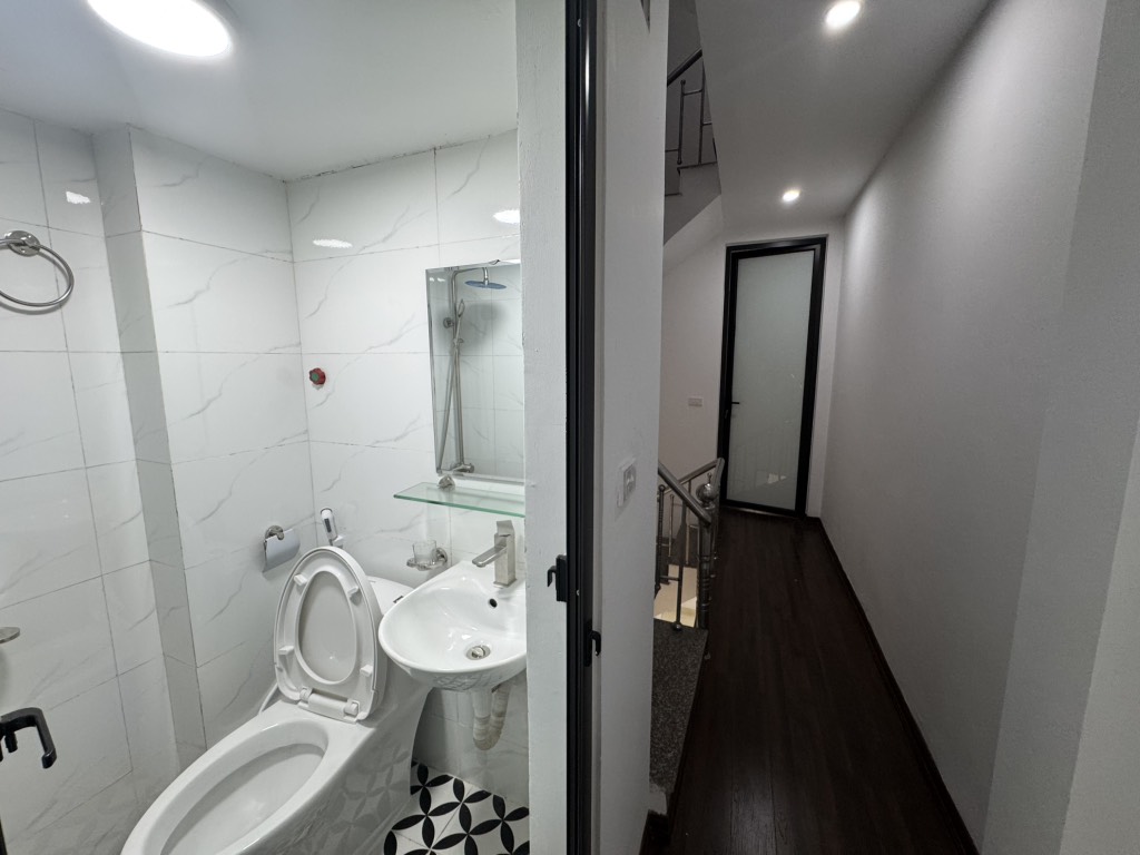 Bán nhà Trần Khát Chân - Lò Đúc - Phố Huế - Bạch Mai - 33.5m2 5 tầng - Nhỉnh 6 tỷ, 20m ô tô đỗ