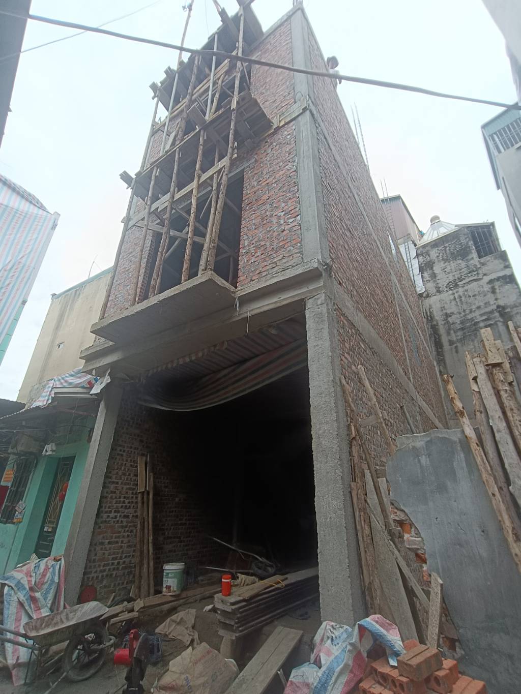 Bán nhà Nguyễn Đức Cảnh - diện tích 49m2 6 tầng - Thang máy gần phố - giá 13,2 tỷ