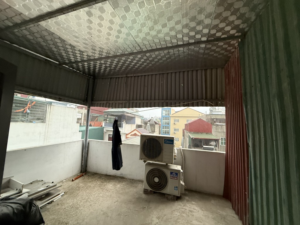 Bán nhà Định Công - diện tích 36m2 4 tầng - nhà mặt ngõ chợ, giá 4,5 tỷ