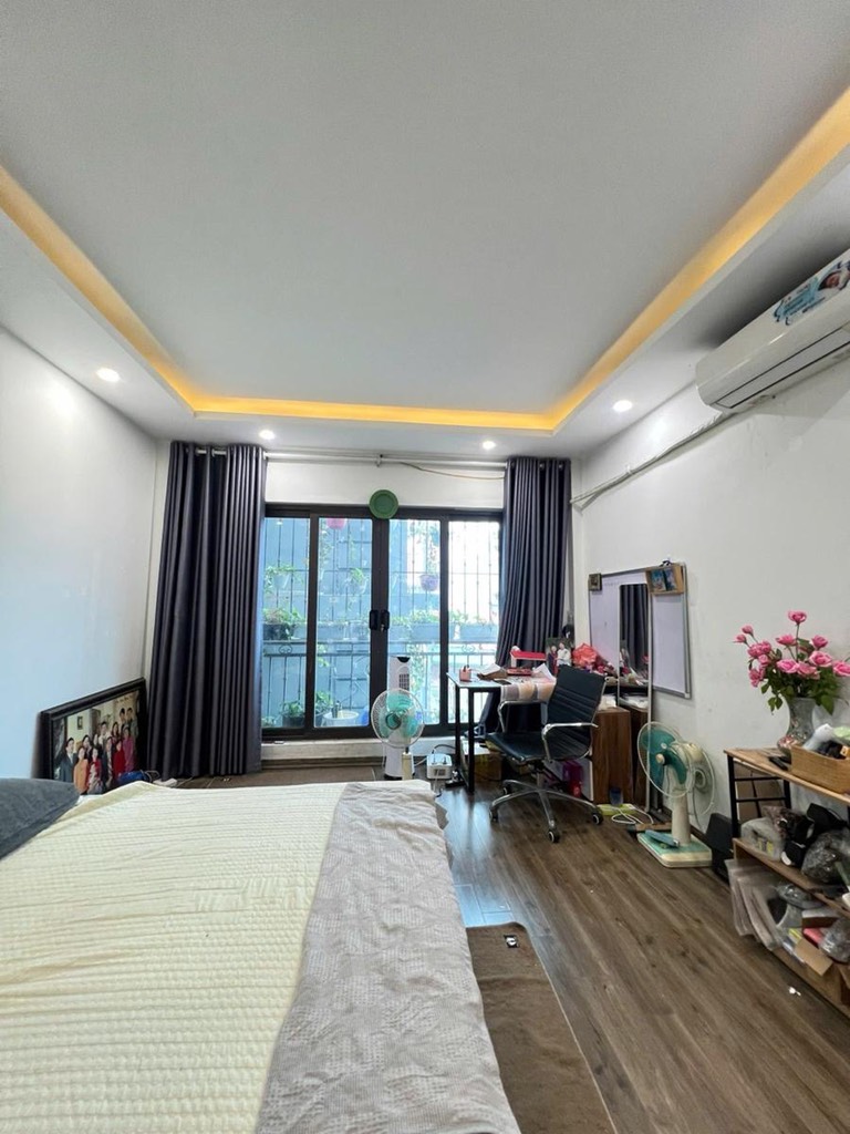 Bán nhà Trịnh Đình Cửu - 31m2 6 tầng 10m ra phố, lô góc thoáng sáng - giá 8,7 tỷ