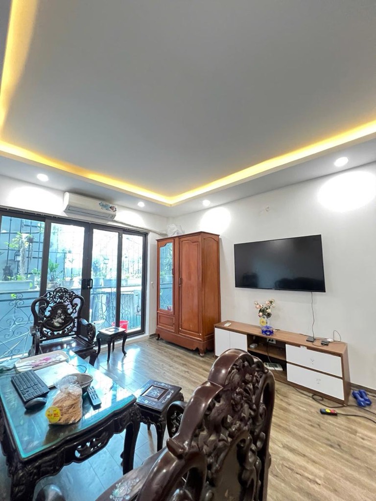 Bán nhà Trịnh Đình Cửu - 31m2 6 tầng 10m ra phố, lô góc thoáng sáng - giá 8,7 tỷ