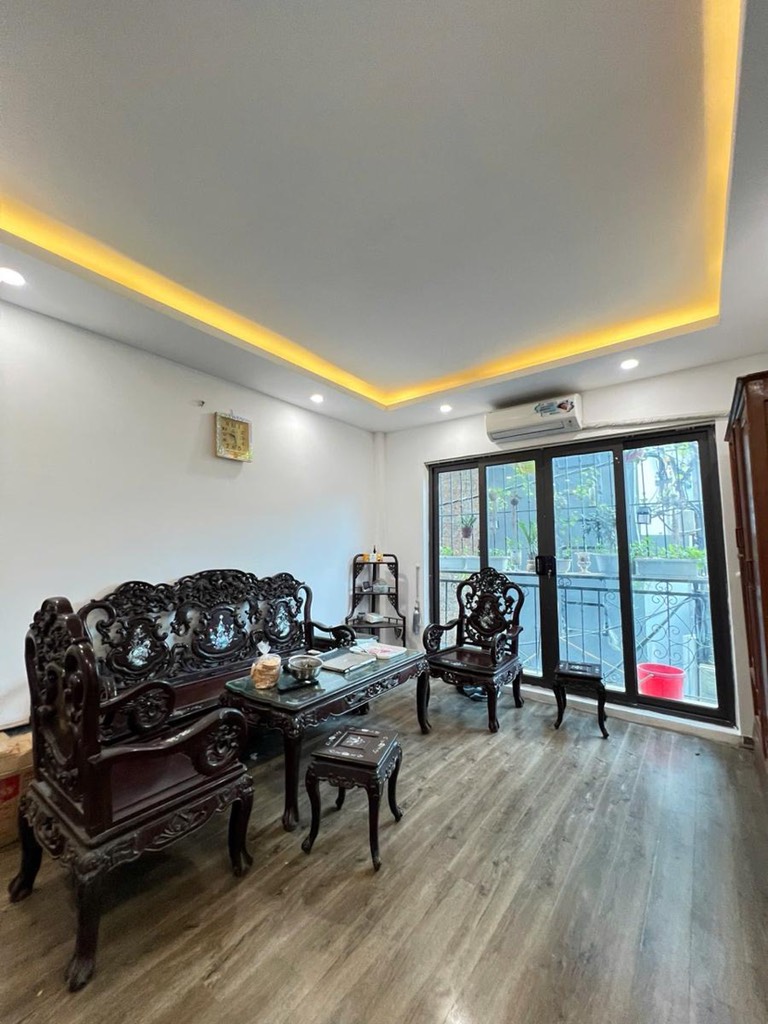 Bán nhà Trịnh Đình Cửu - 31m2 6 tầng 10m ra phố, lô góc thoáng sáng - giá 8,7 tỷ