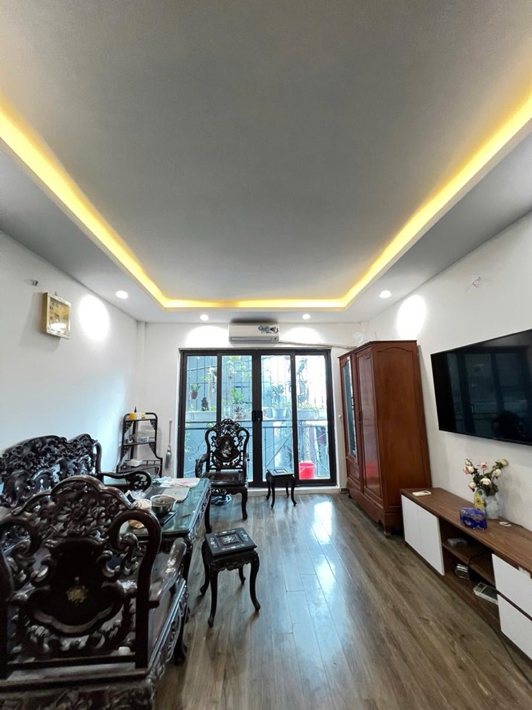 Bán nhà Trịnh Đình Cửu - 31m2 6 tầng 10m ra phố, lô góc thoáng sáng - giá 8,7 tỷ