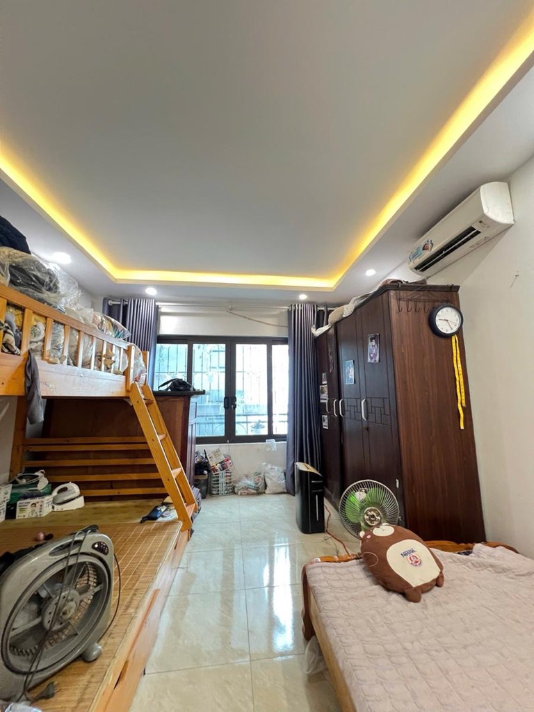 Bán nhà Trịnh Đình Cửu - 31m2 6 tầng 10m ra phố, lô góc thoáng sáng - giá 8,7 tỷ