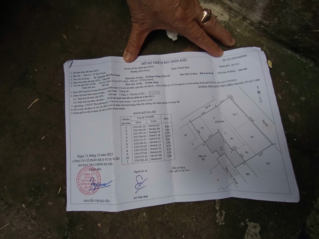 Bán nhà Kim Giang - diện tích 212m2 3 tầng - Ô TÔ TẢI ĐỖ TẬN CỬA - giá 10,8 tỷ