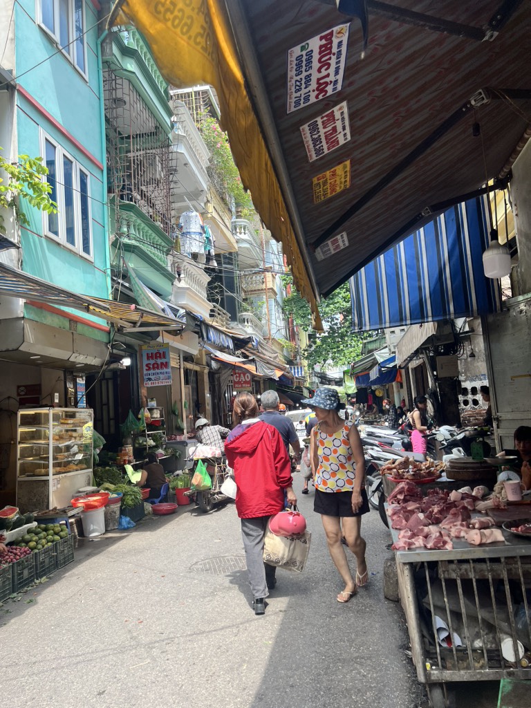 Bán nhà Bạch Mai - diện tích 39m2 3 tầng - nhà đẹp hiếm có - giá 12,95 tỷ