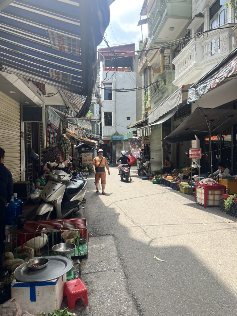 Bán nhà Bạch Mai - diện tích 39m2 3 tầng - nhà đẹp hiếm có - giá 12,95 tỷ