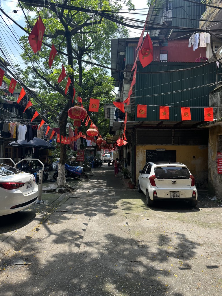 Bán nhà Kim Ngưu - diện tích 80m2 1 tầng - ô tô đỗ chân cầu thang - giá 3,4 tỷ