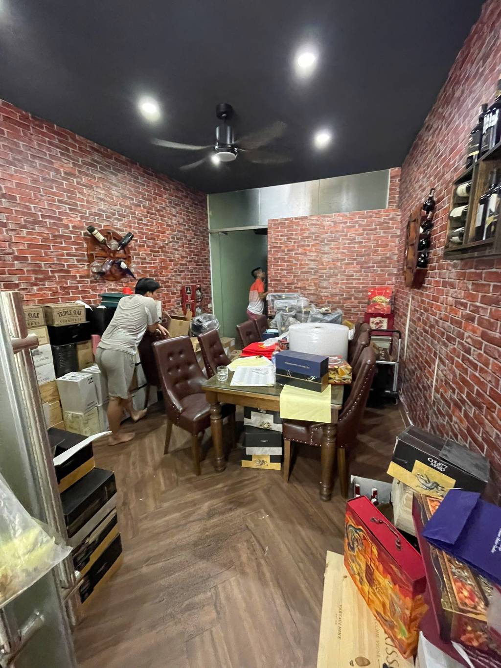 Bán nhà Nguyễn Xiển - diện tích 60.7m2 3 tầng - Mặt phố kinh doanh sầm uất - giá 11 tỷ