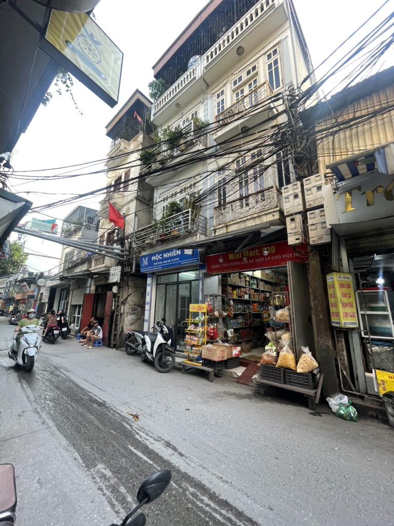 Bán nhà Lĩnh Nam - diện tích 35,5m2 4 tầng - ô tô tránh - giá 9,5 tỷ