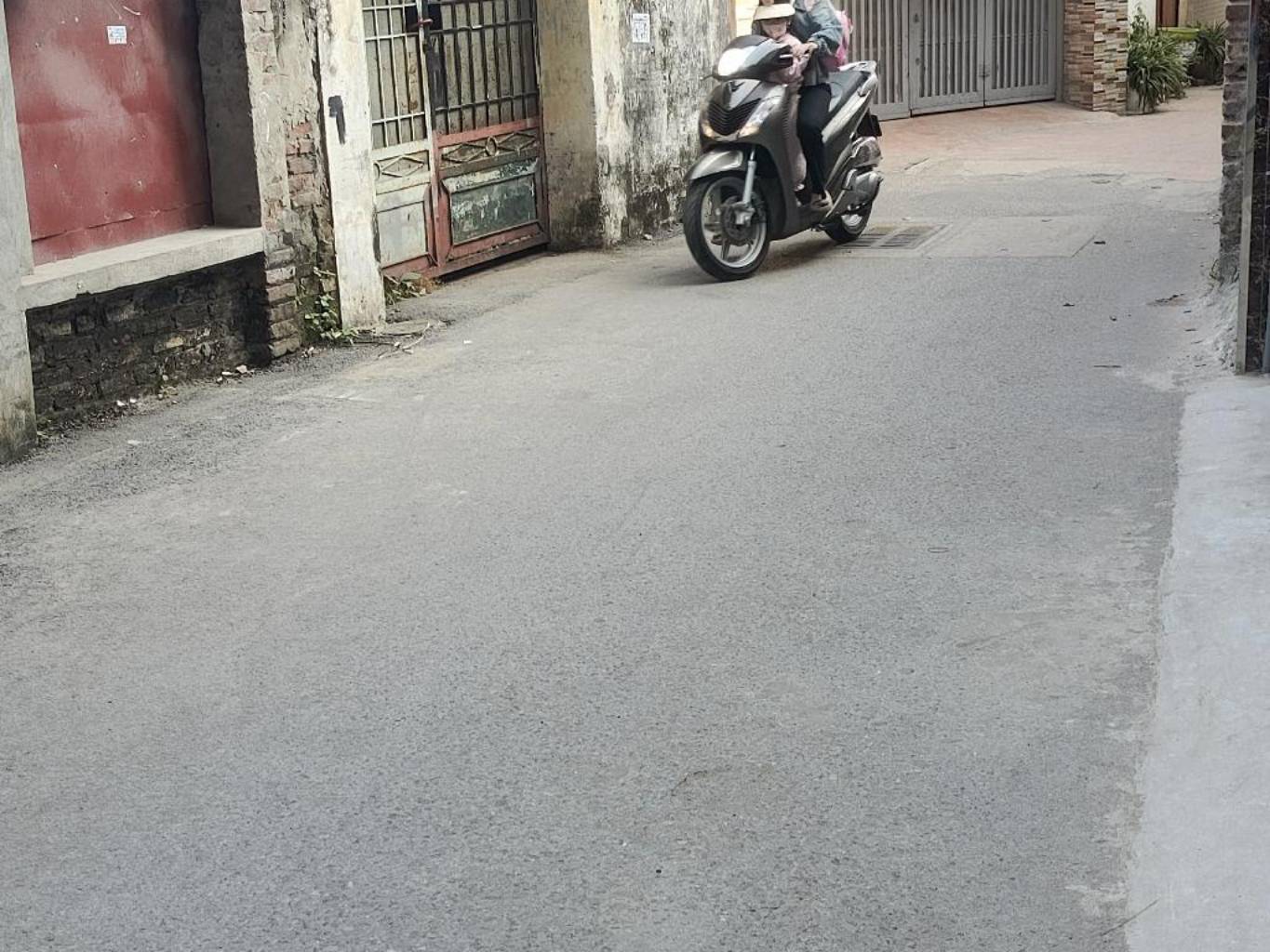 Bán nhà Nguyễn đức Cảnh - diện tích 138.9m2 1 tầng - ô tô vào nhà - giá 22,5 tỷ