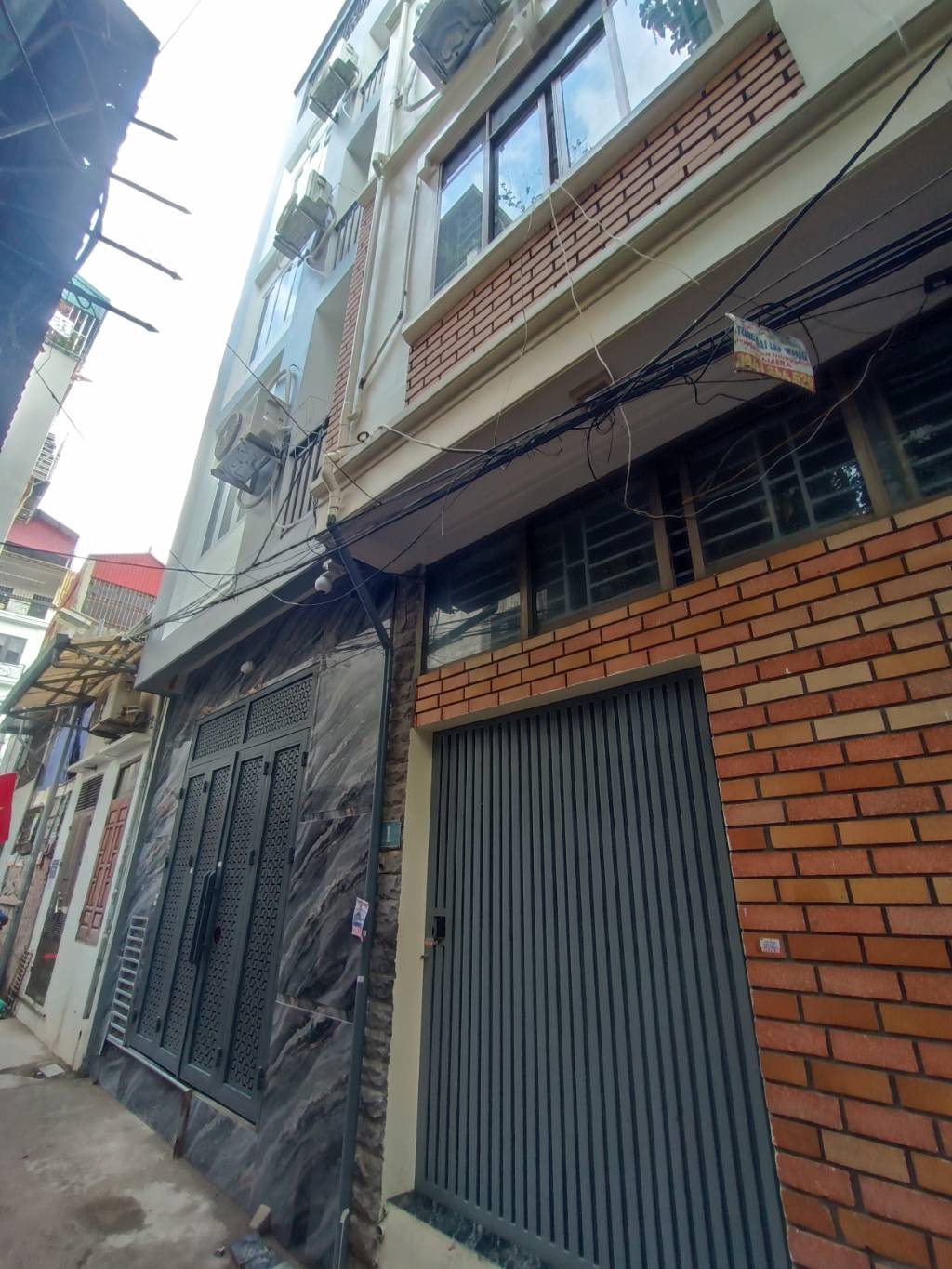 Bán nhà Định Công Hạ nhỉnh 5 tỷ - 32m2 - ngõ trước nhà 3m