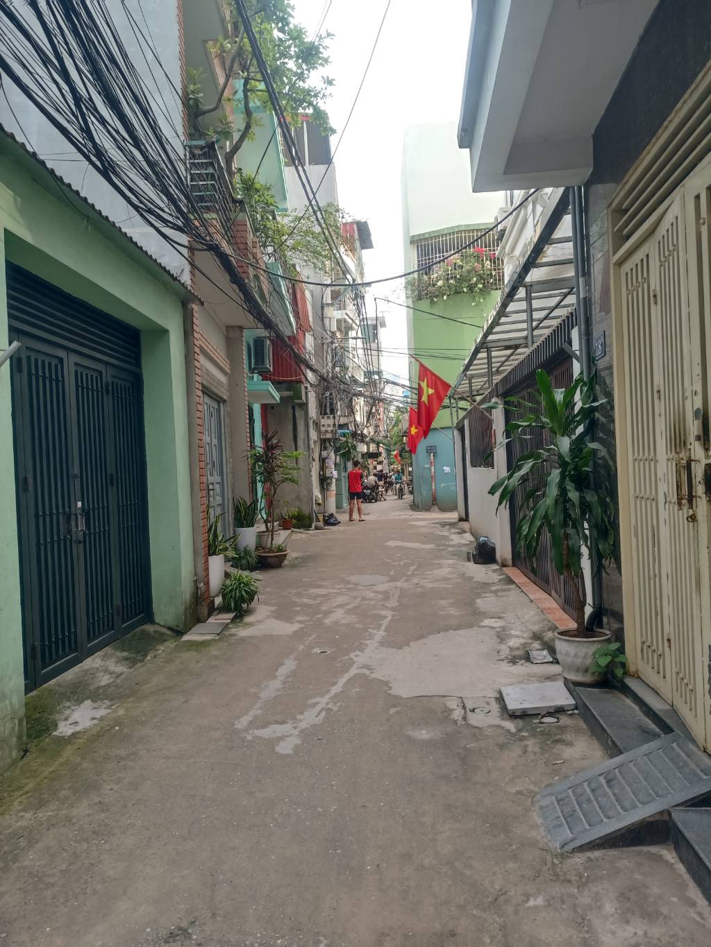Bán nhà Định Công Hạ nhỉnh 5 tỷ - 32m2 - ngõ trước nhà 3m
