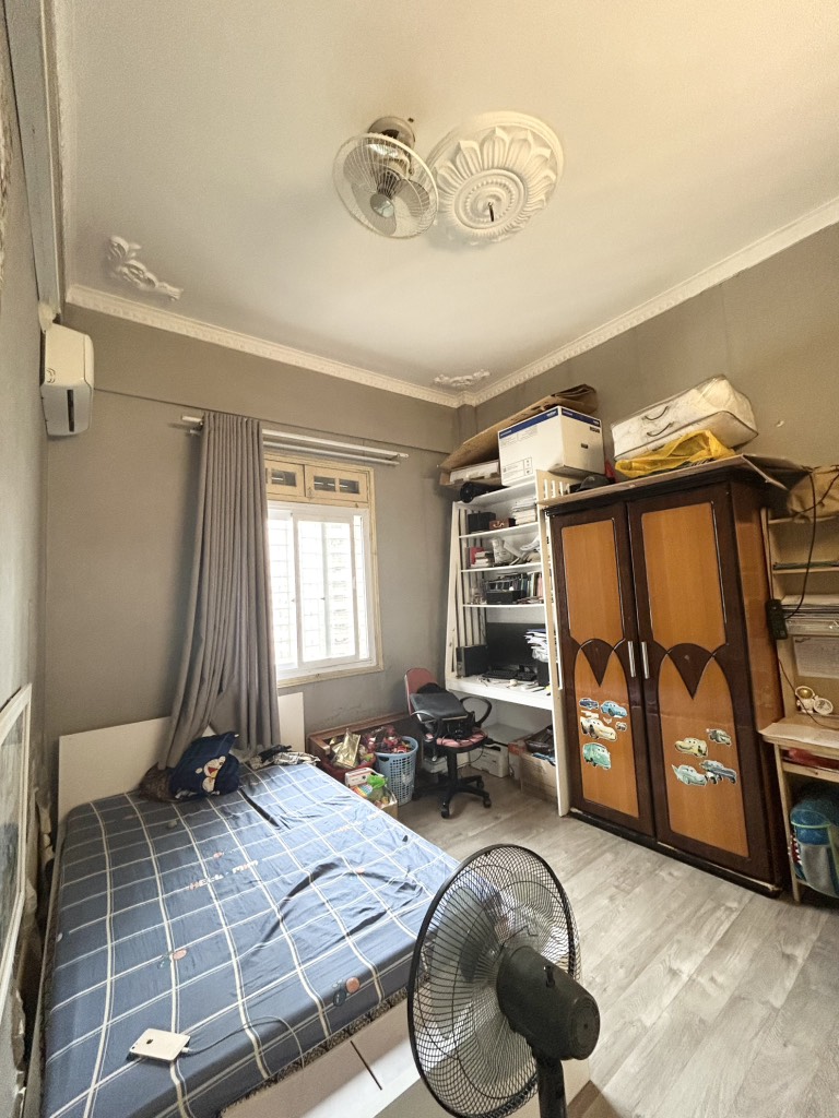 Bán nhà Hoàng Đạo Thuý - diện tích 98m2 1 tầng - Lô góc 3 mặt thoáng - giá 7,9 tỷ