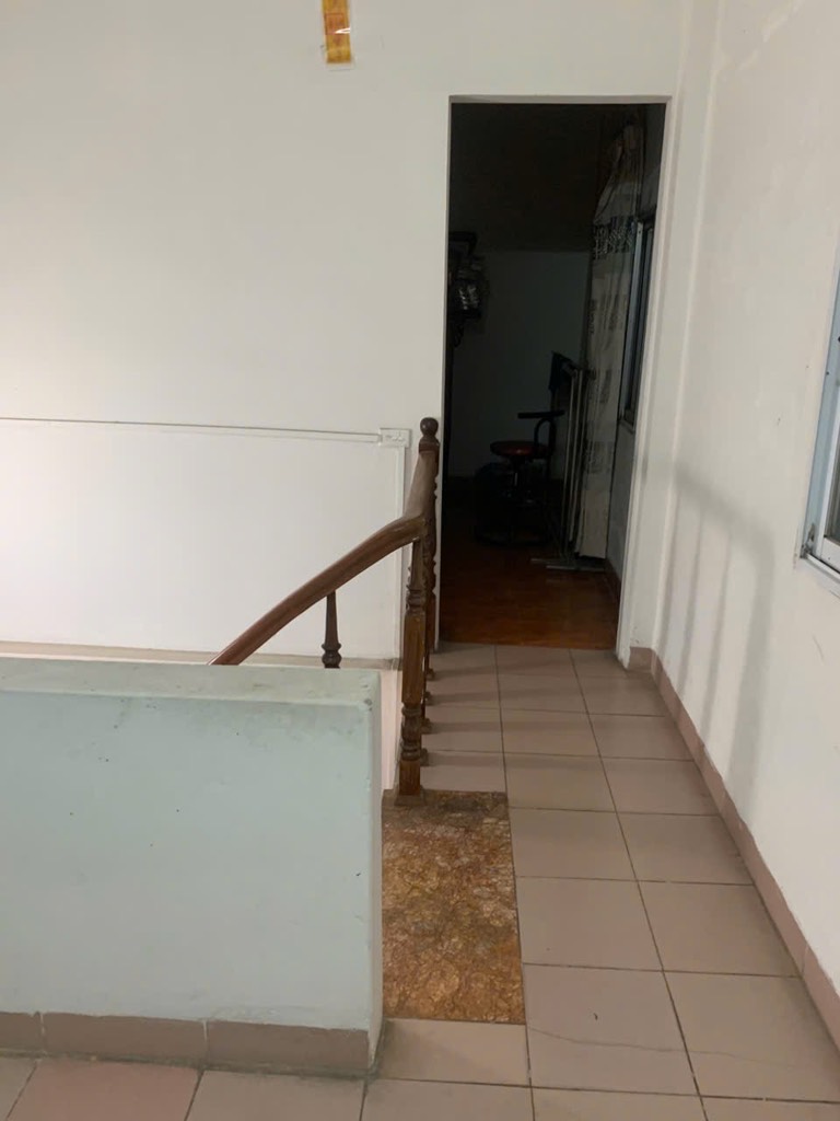 Bán nhà Lĩnh Nam - diện tích 35,5m2 4 tầng - ô tô tránh - giá 9,5 tỷ