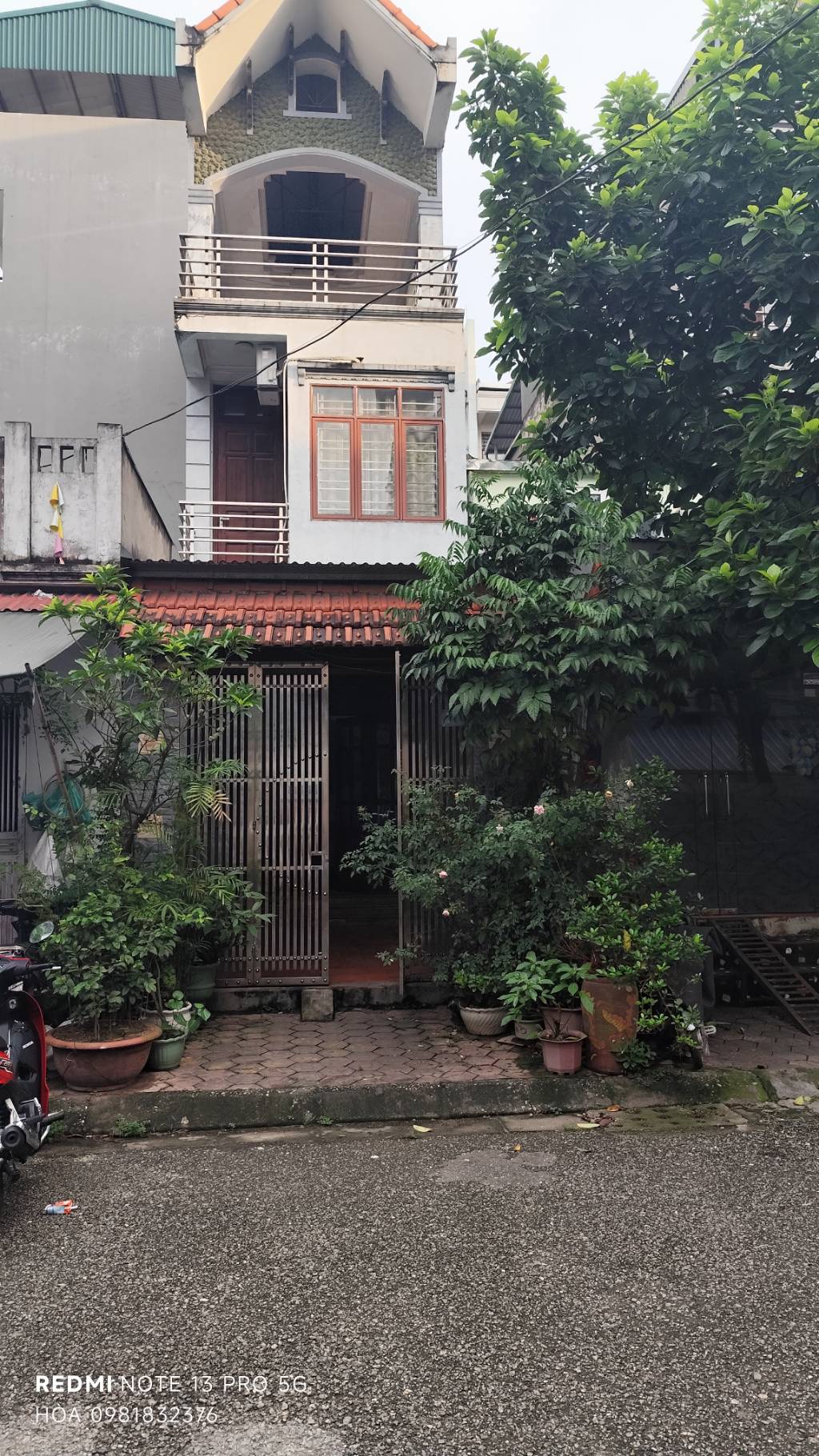 Bán nhà trong ngõ Ngô Gia Tự 65,9m2 x 3 tầng, Q. Long Biên – Giá 14,15 tỷ