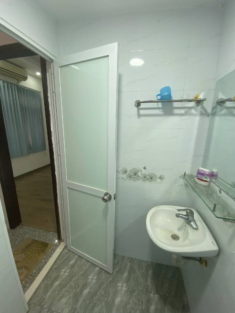 Bán nhà Lĩnh Nam - Nam Dư - Vĩnh Hưng nhỉnh 4 tỷ - 22m2 4 tầng - gần phố