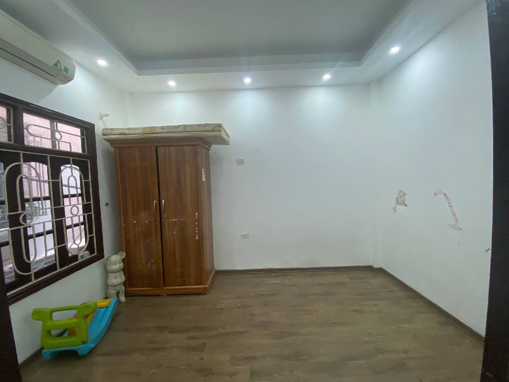 Bán nhà Lĩnh Nam - Nam Dư - Vĩnh Hưng nhỉnh 4 tỷ - 22m2 4 tầng - gần phố